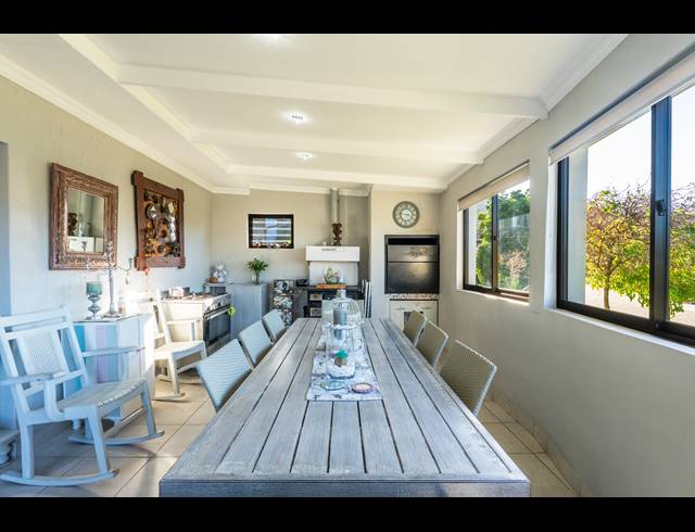 3 BEDROOM HOUSE FOR SALE IN ISLAND VIEW